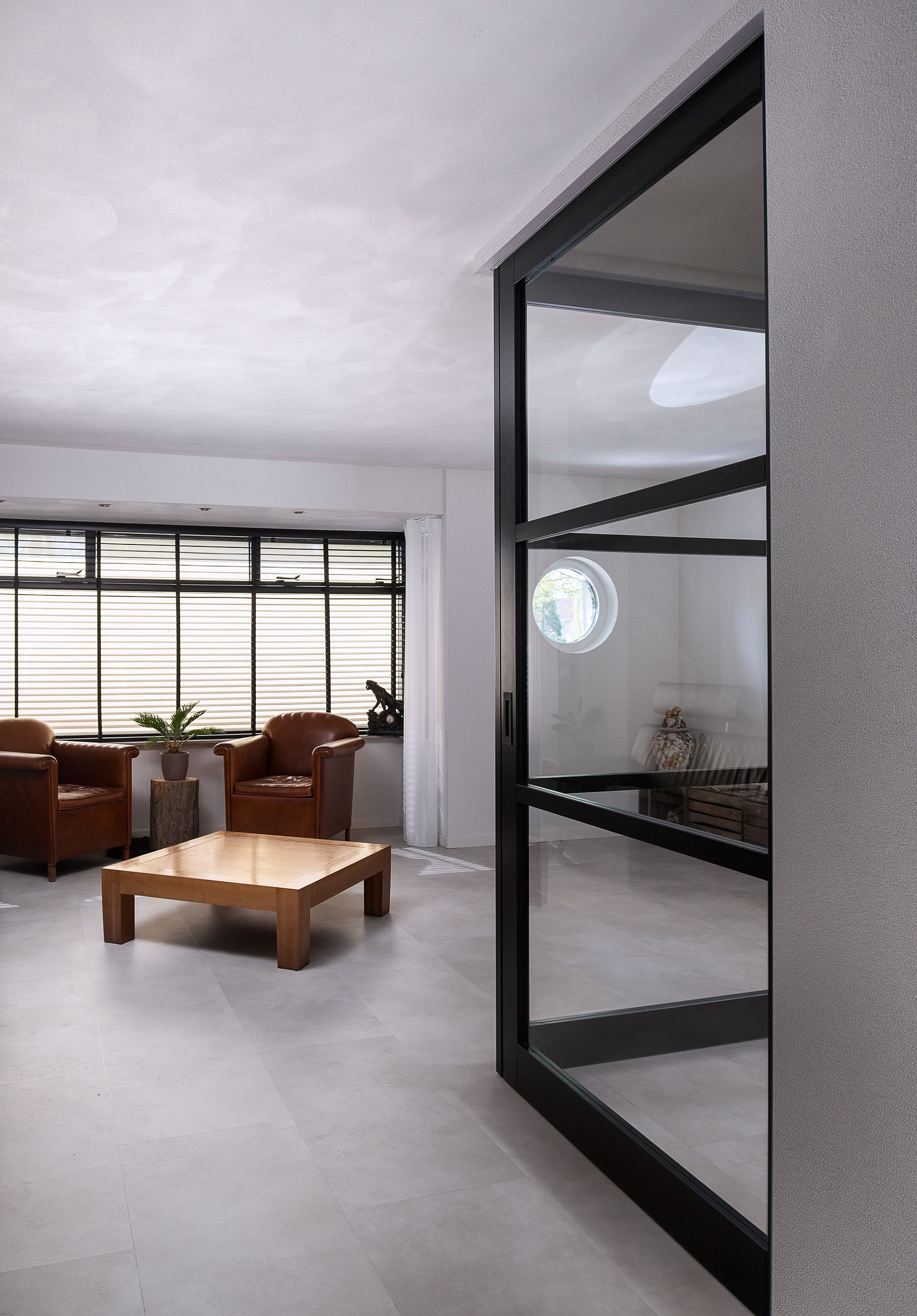 ref. privéwoning Best - invisidoor SDX hoek