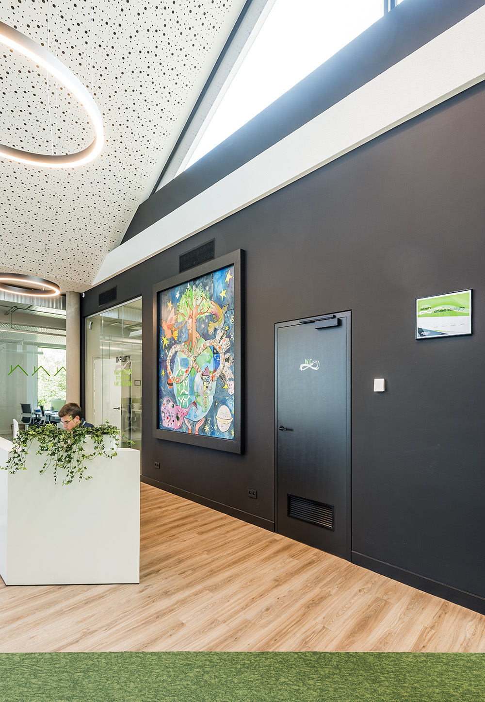 Offices Encon - neo invisible.jpg