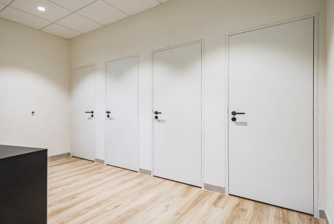 Offices Encon - neo invisible.jpg
