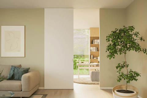 Witte houten schuifdeur met nieuwste deurbeslag van Arlu (Xperta)