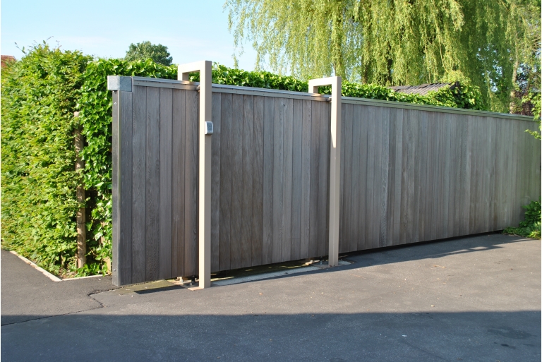 sliding cantilever gates